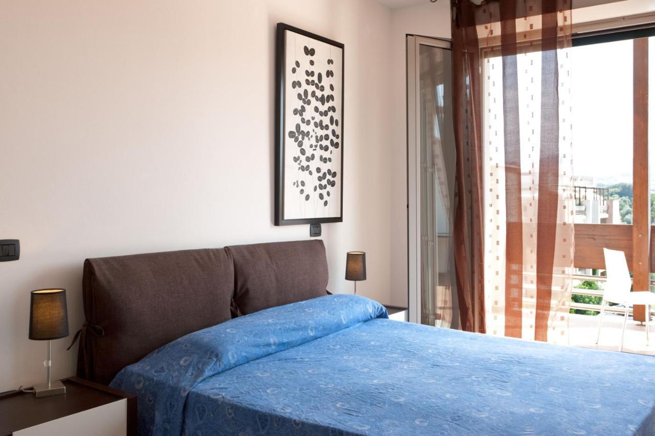산빈첸초 Le Residenze Di Santa Costanza - Mirto/Corbezzolo 아파트 호텔 외부 사진